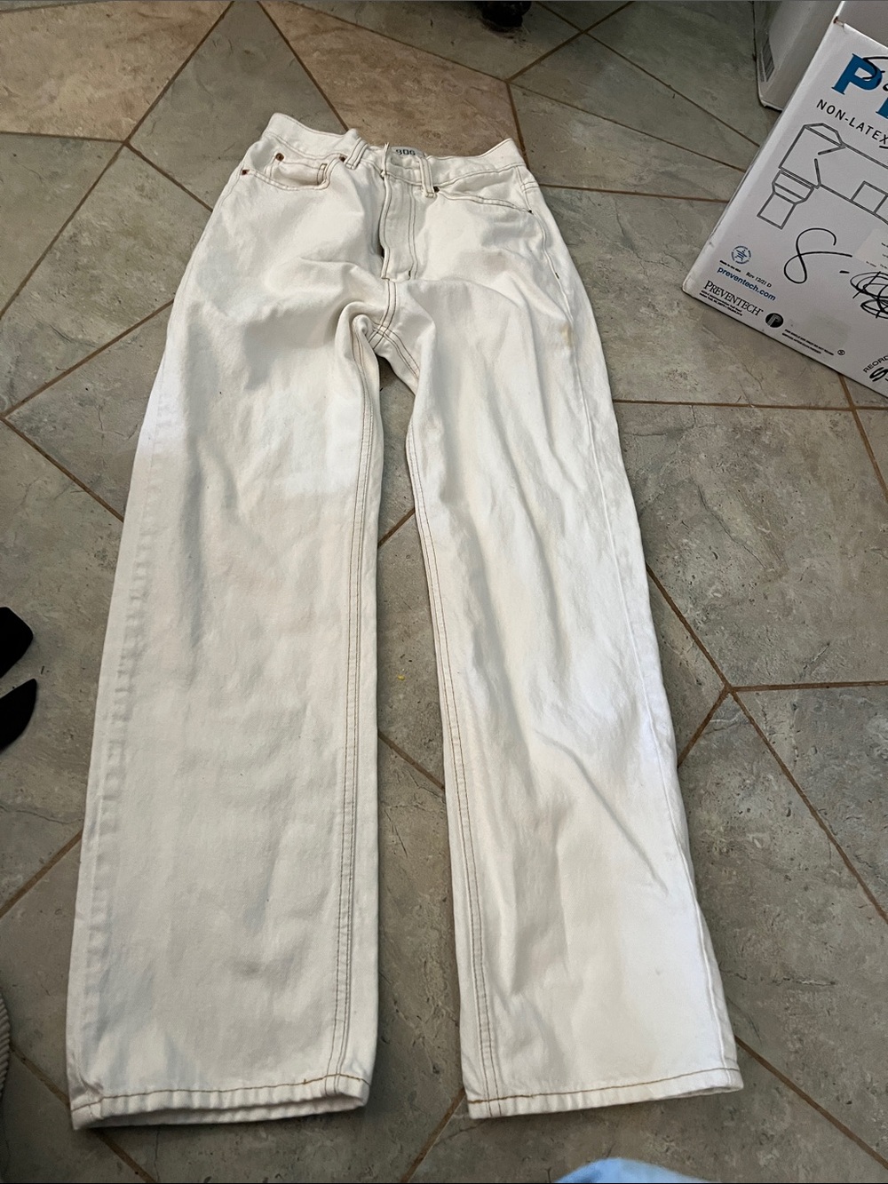 BDG White Straight-Leg Jeans — Classic Clean Denim